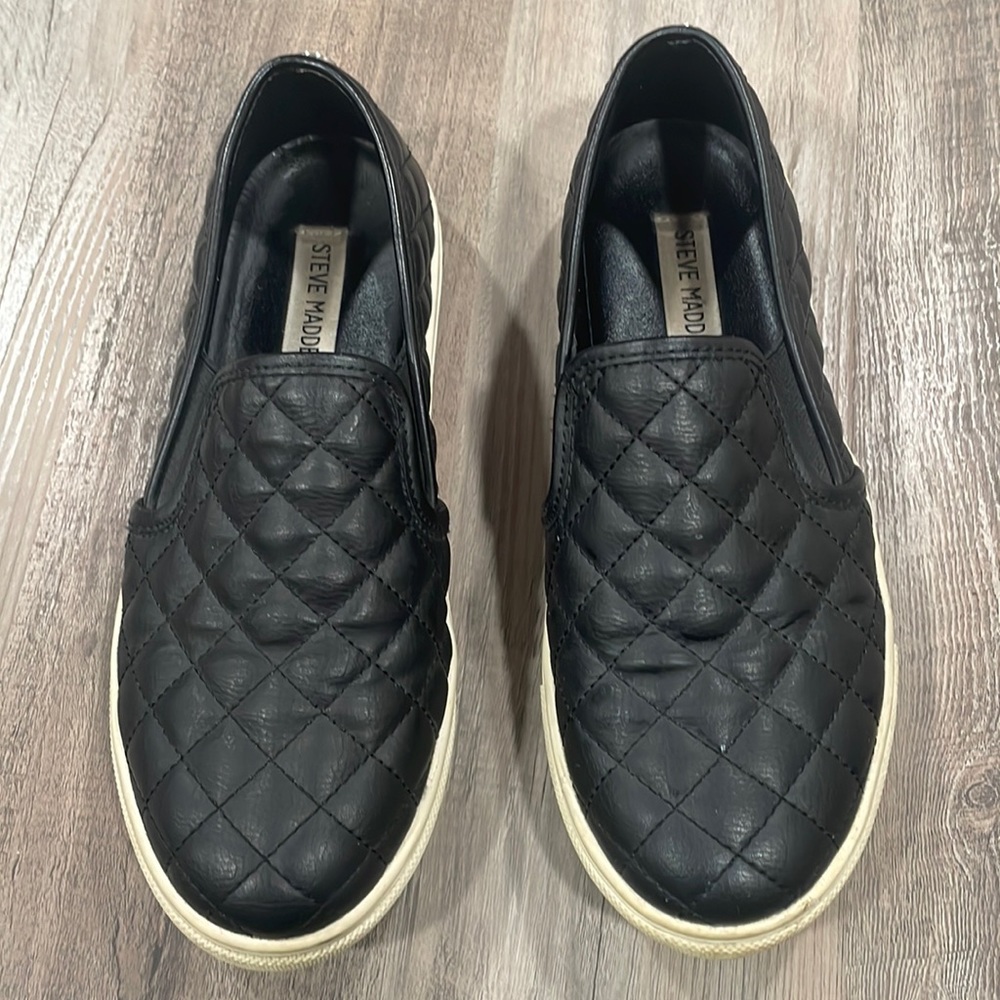 Steve Madden slip on sneakers - size 6.5